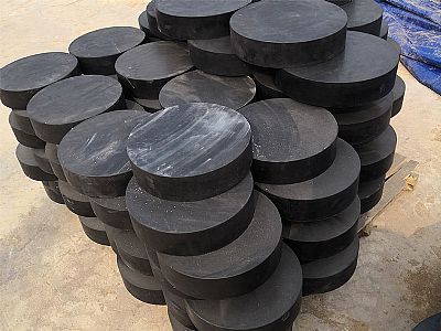 东昌府板式橡胶支座由若干层橡胶片与薄钢板经加压硫化